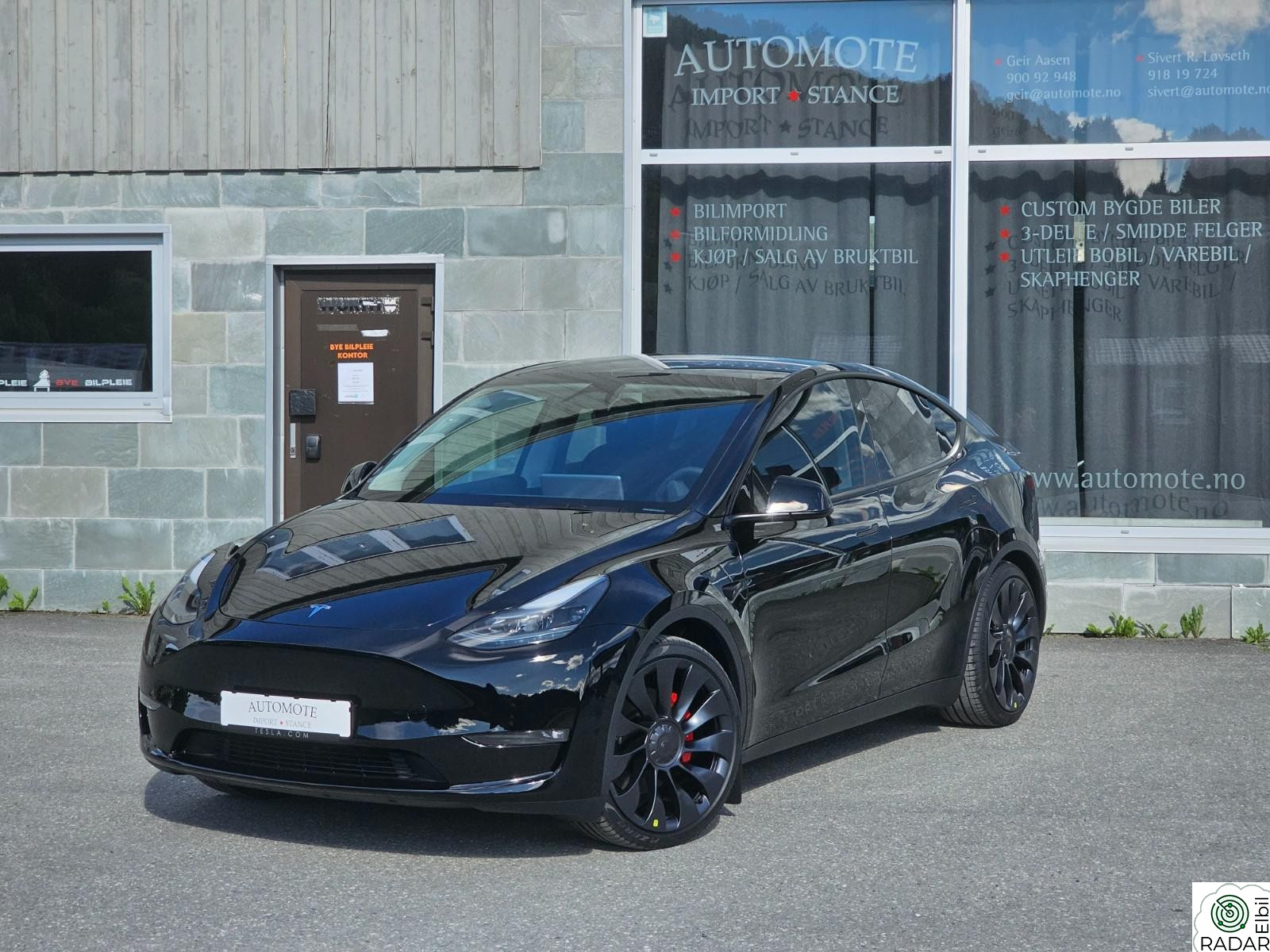 TESLA Model Y PERFORMANC HW4 INTEGR.SKJERM_BAKSETE 21+21" KROK HIFI++