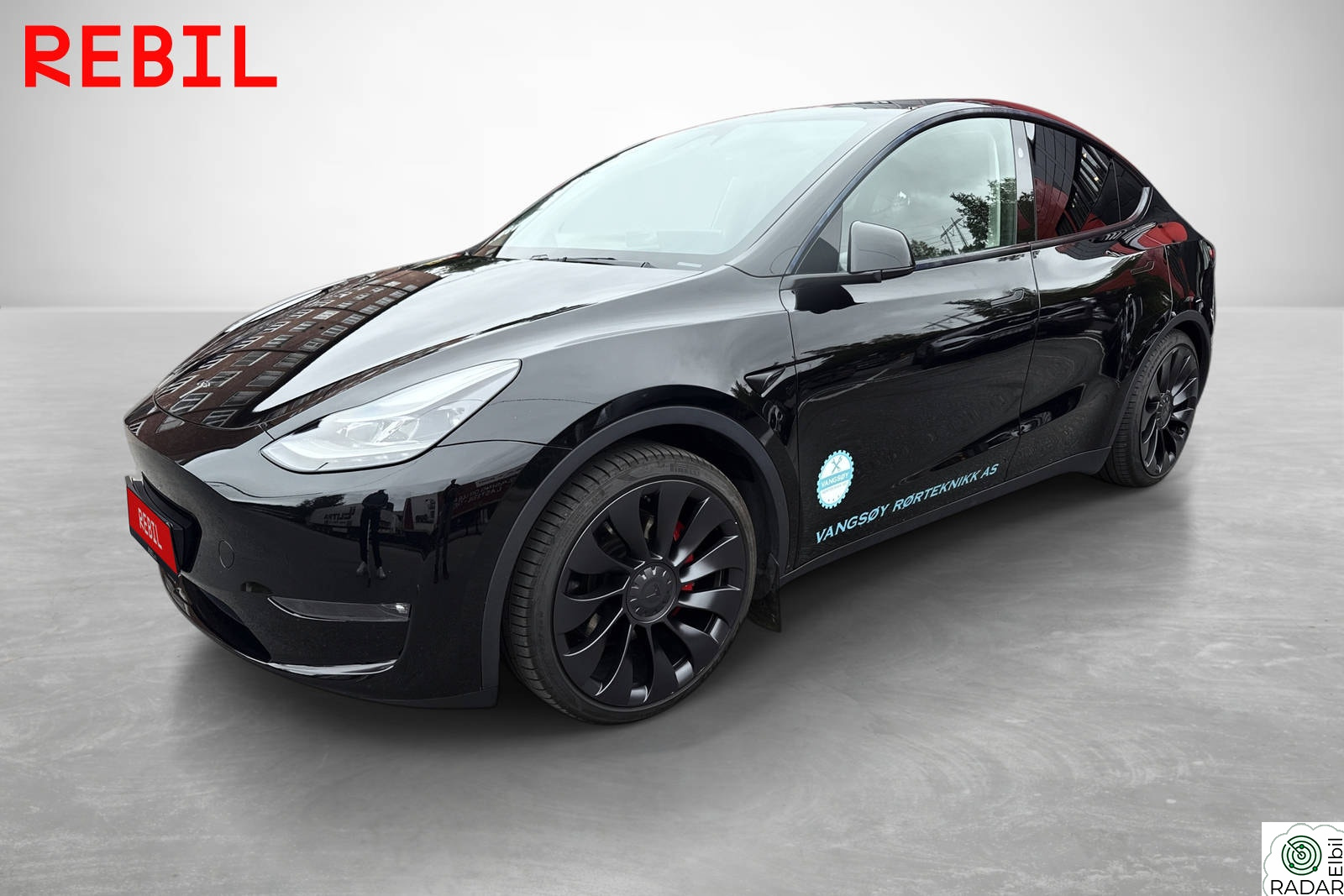 TESLA Model Y Performance AWD/R.Kamera/Navi/AP/V.Pumpe/Rattvarme
