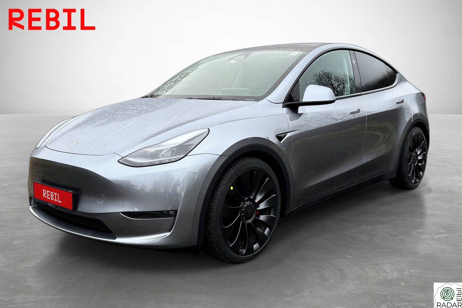 TESLA Model Y Performance/Quicksilver/Ryzen/Krok/V.pumpe/Skinn/Pano