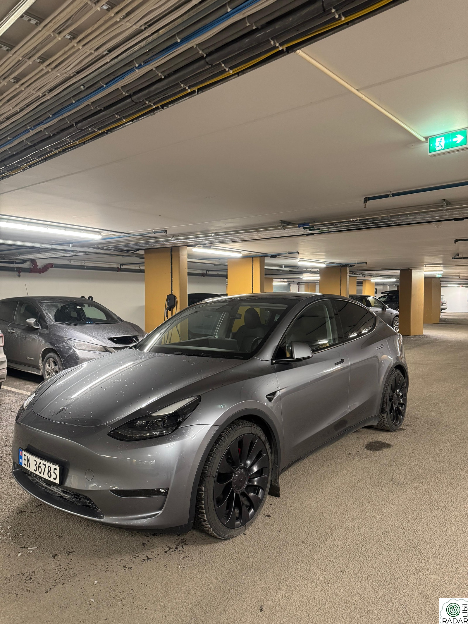 TESLA Model Y Performance AWD