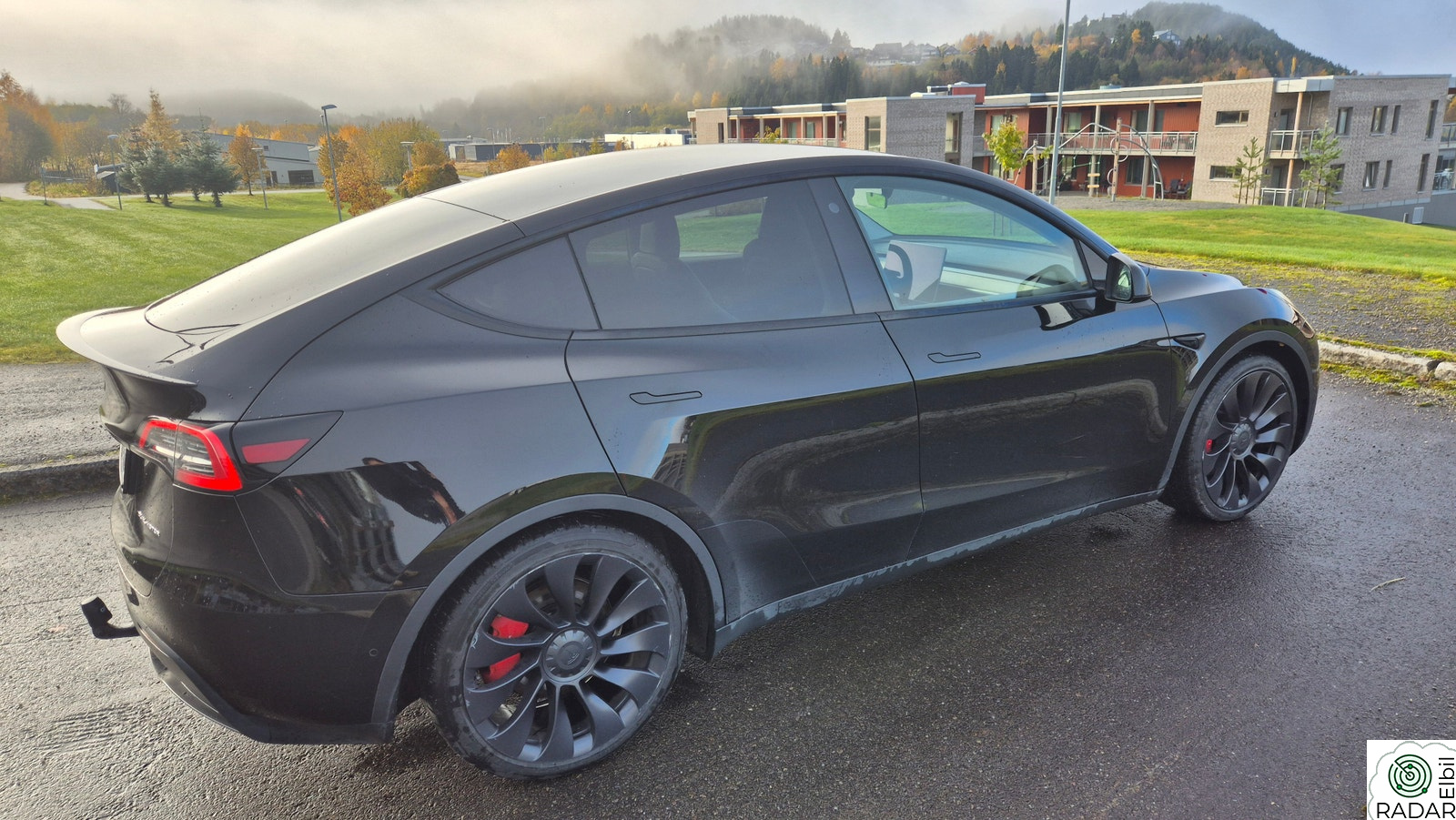 TESLA Model Y Performance AWD