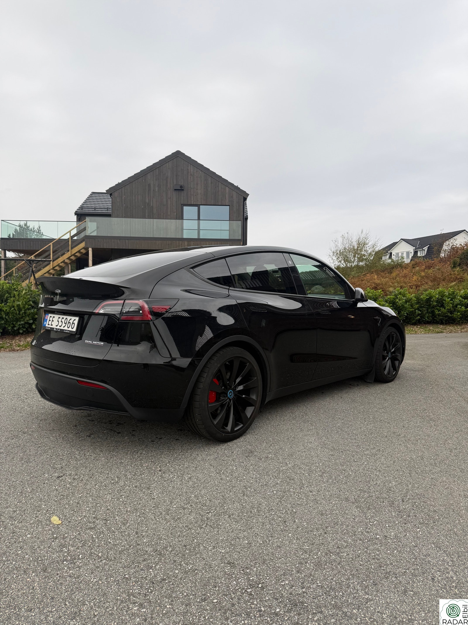 TESLA Model Y Performance, AWD, nye 21 felg m/dekk, Autopilot, Carbon