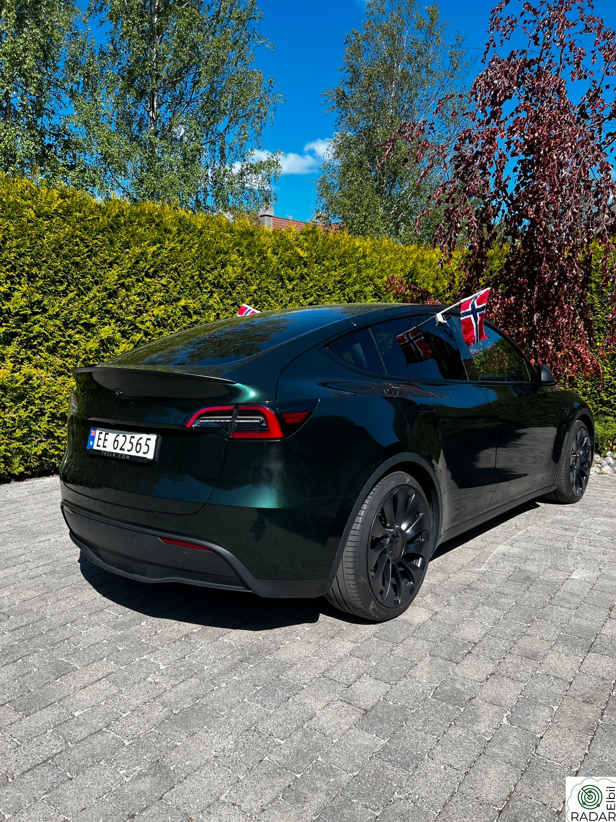 TESLA Model Y Performance AWD - HELFOLIERT GRØNN - Gi bud!