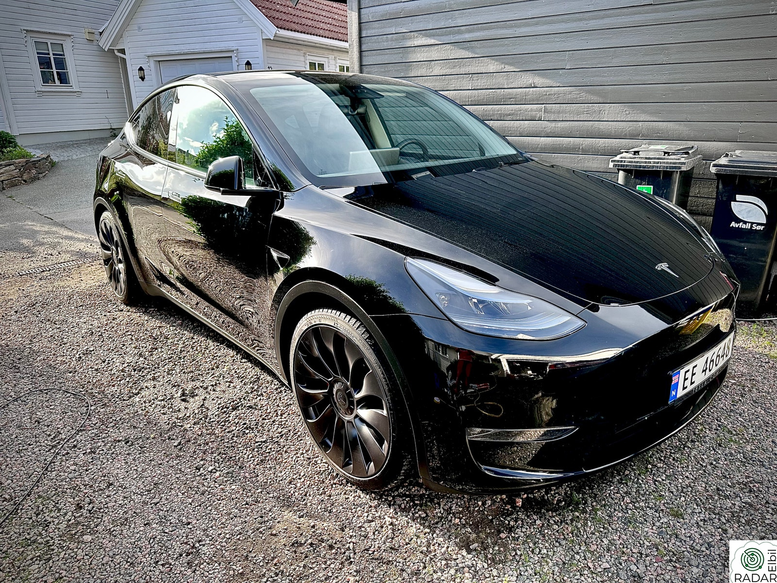 TESLA Model Y Performance AWD