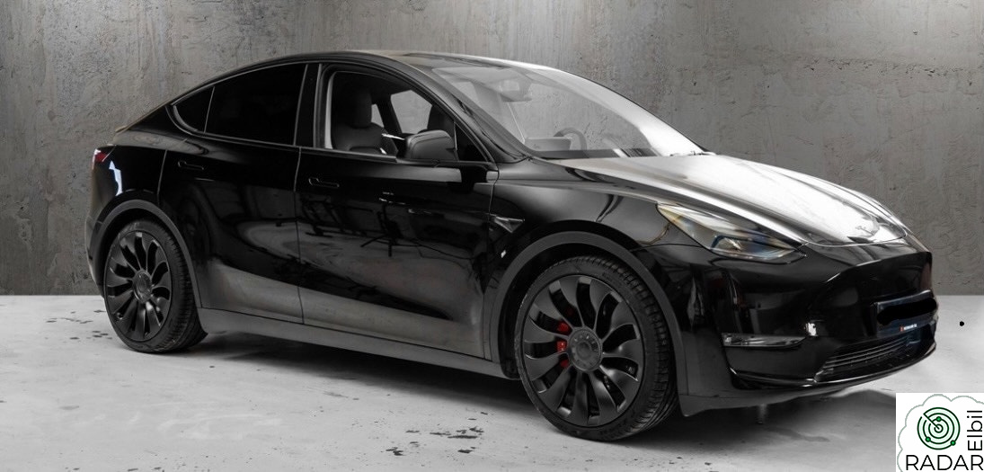 TESLA Model Y Performance AWD 534hk (2023 model bygget i Berlin)