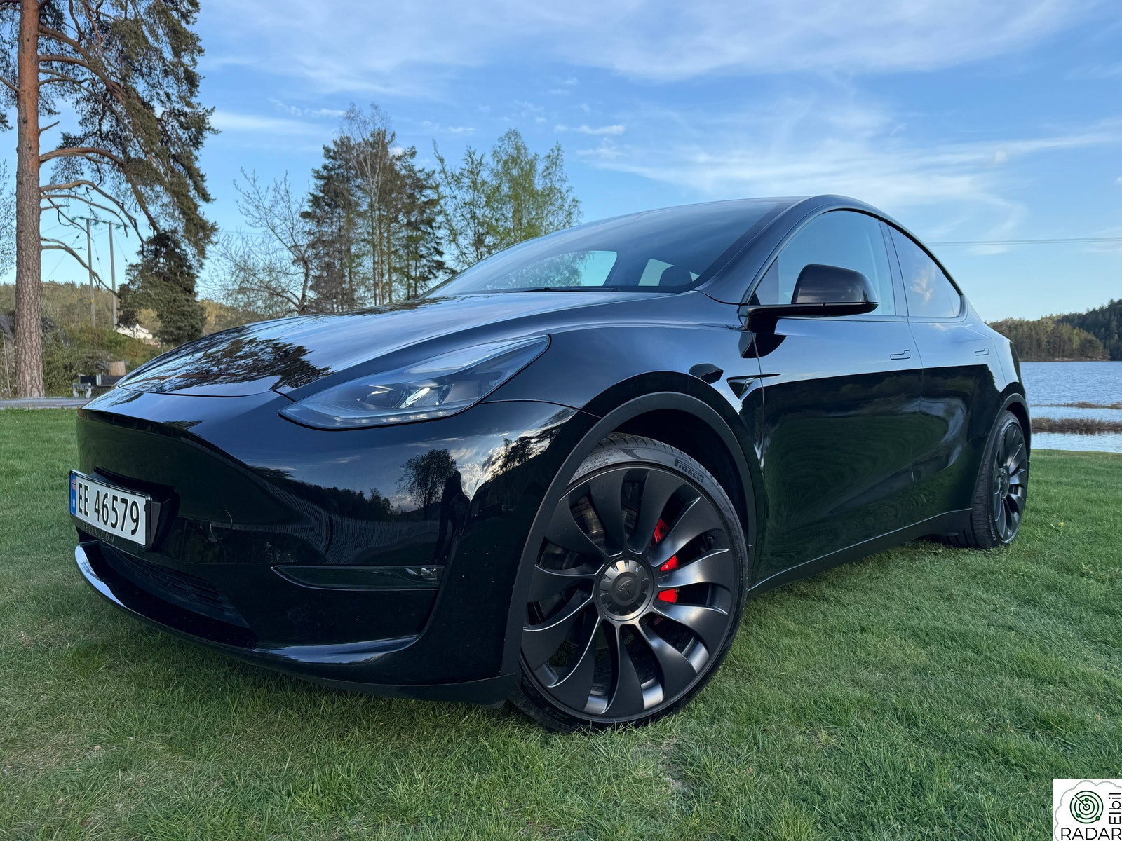 TESLA Model Y Model Y Performance 2023 - Svært velholdt