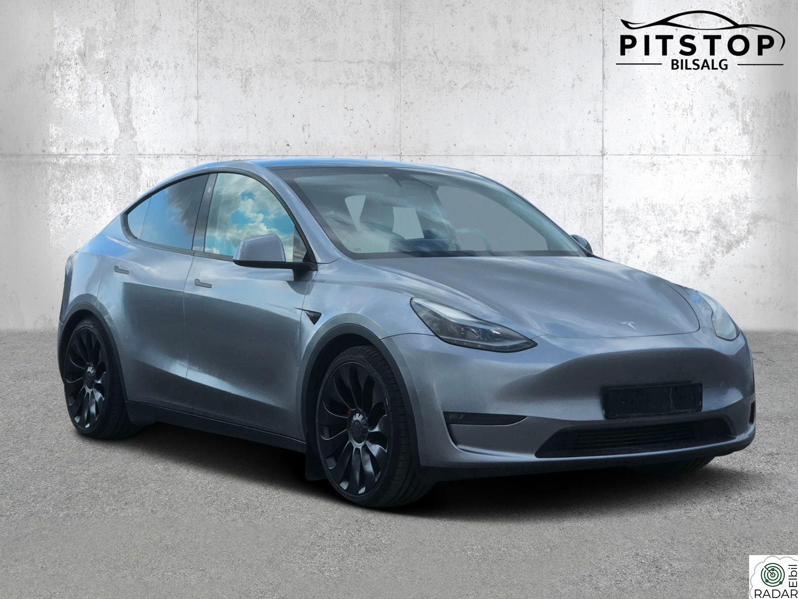 TESLA Model Y Performance FSD HW3, AMD Ryzen, Premium Tilhengerfeste