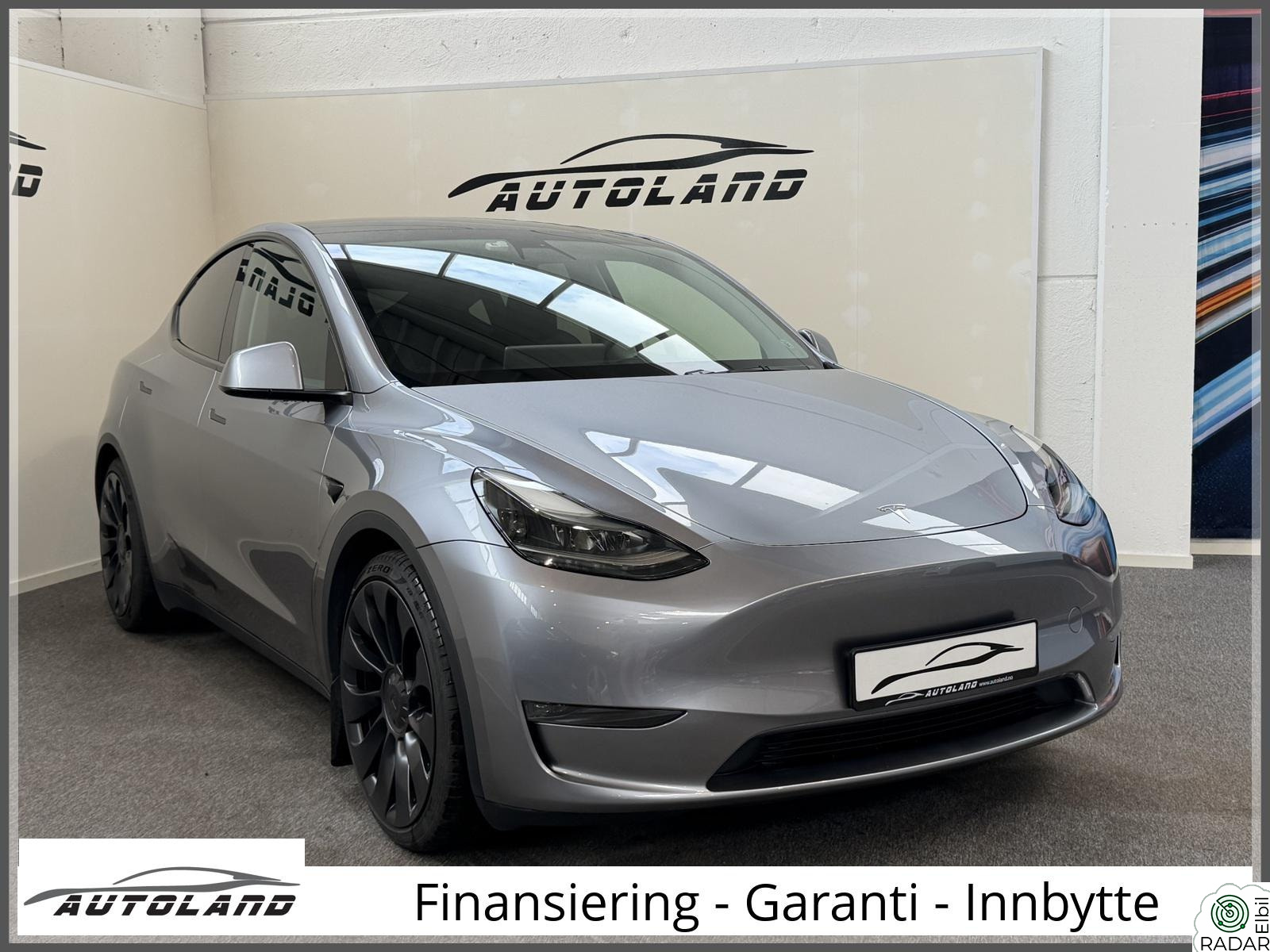 TESLA Model Y Performance AWD Krok Autopilot Premium