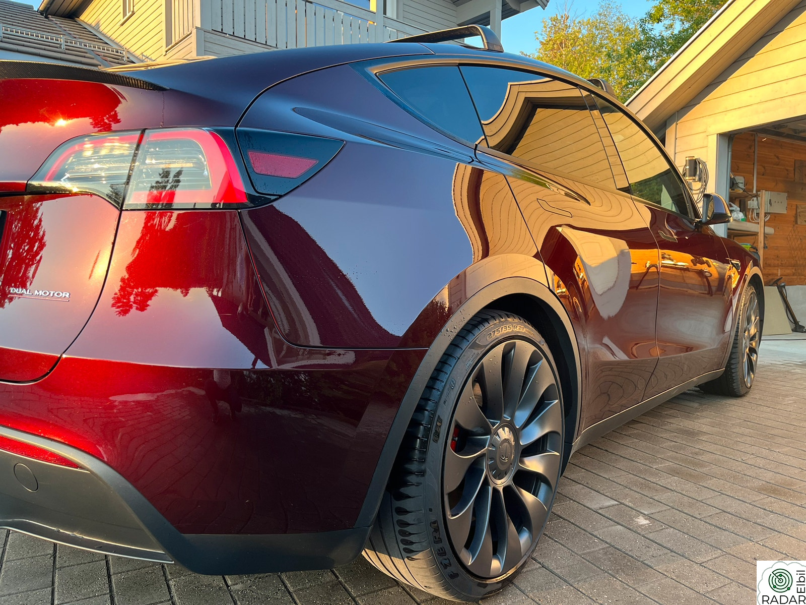 TESLA Model Y Performance AWD