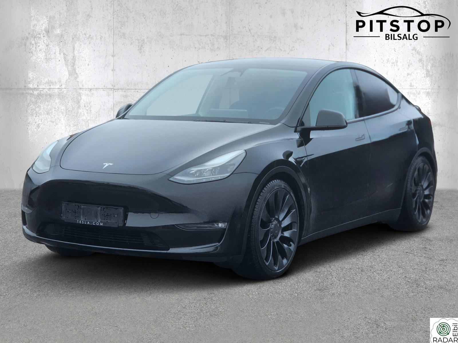 TESLA Model Y Performance FSD HW3, AMD Ryzen, Premium Tilhengerfeste