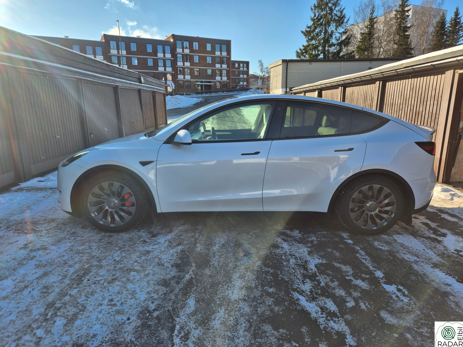 TESLA Model Y Performance AWD