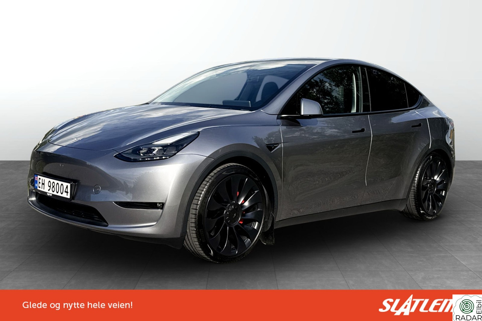 TESLA Model Y Performance/21"org. s+v/hengerfeste. Som ny/en eier