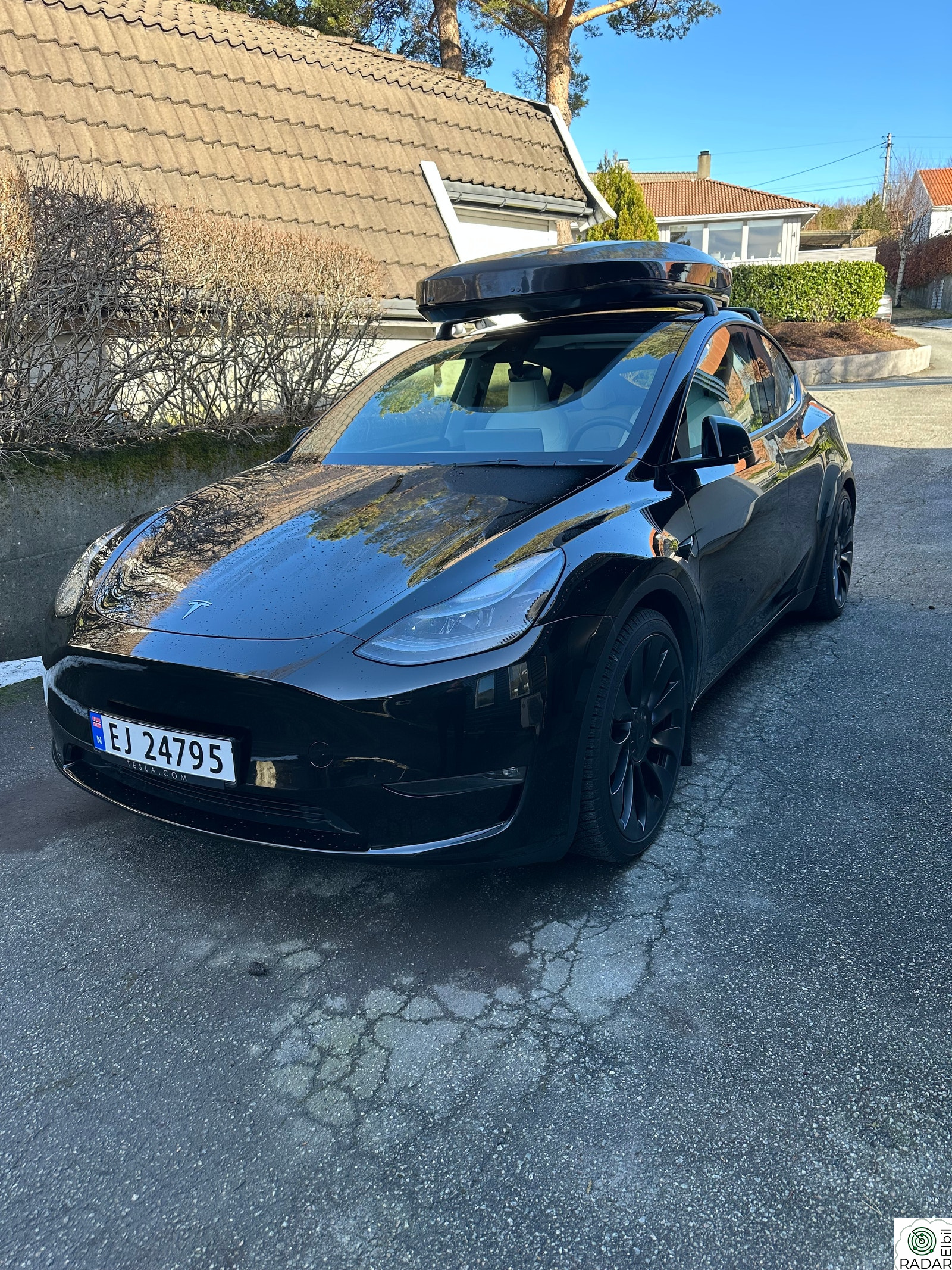 TESLA Model Y Performance AWD