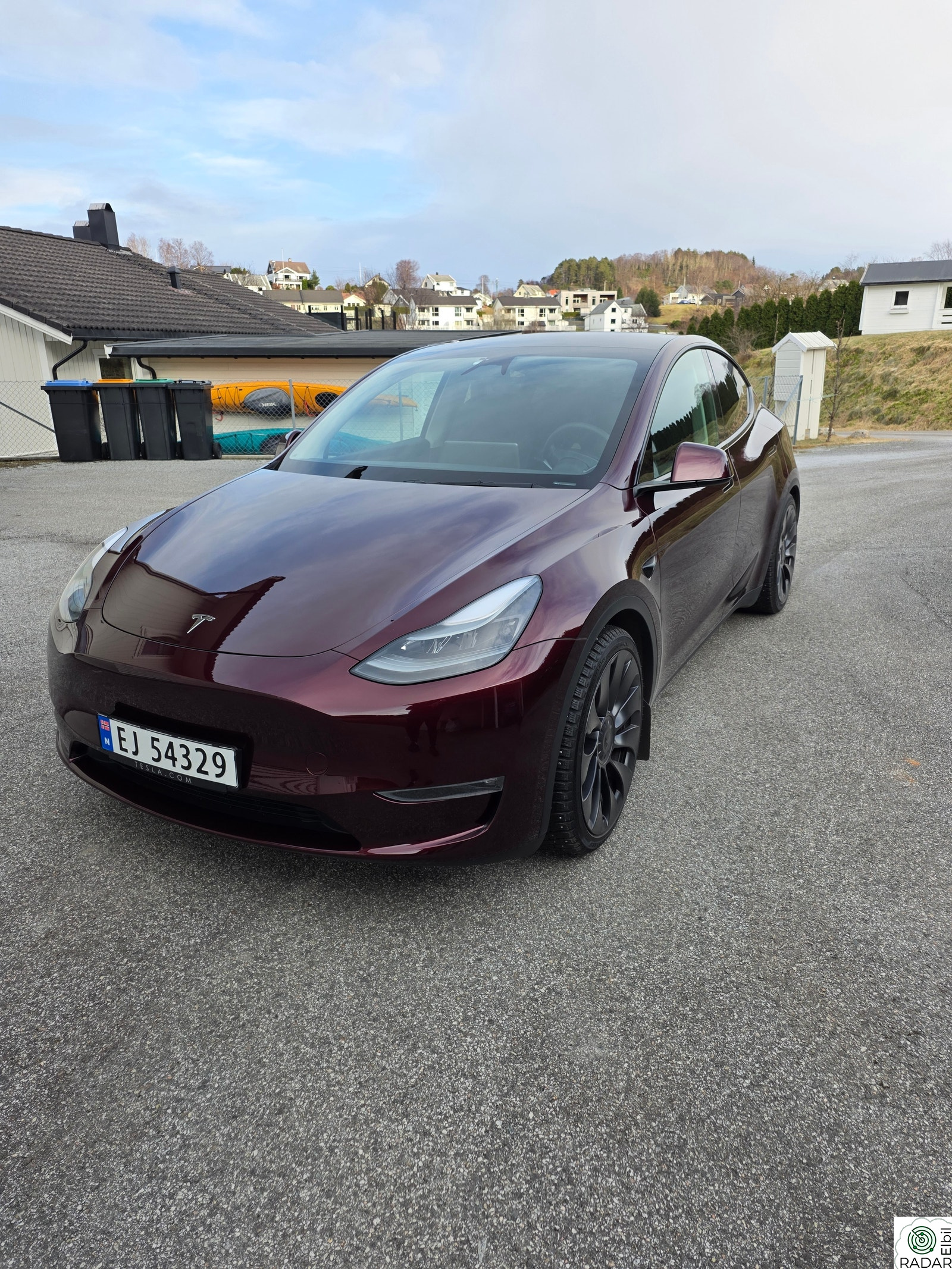 TESLA Model Y Performance AWD