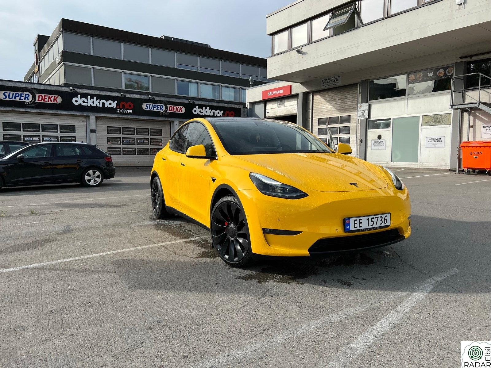 TESLA Model Y Performance AWD