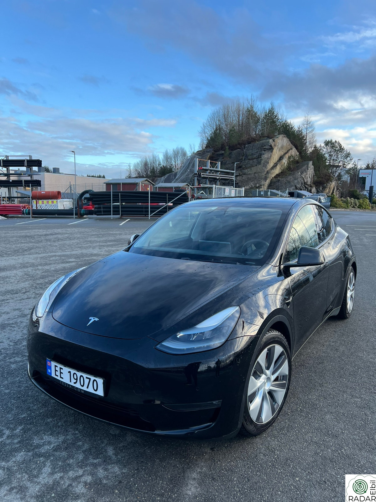 TESLA Model Y Performance AWD