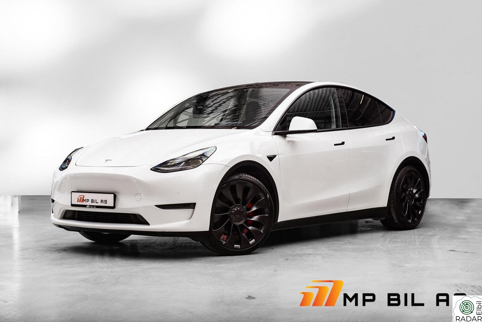 TESLA Model Y Performance/Hengerfeste/Autopilot/21/Berlin