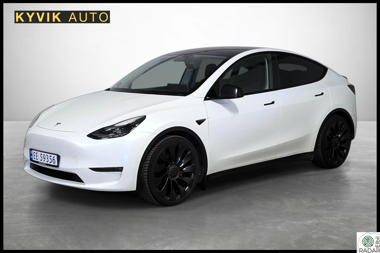TESLA Model Y Performance / AWD / KROK / PANO / ACC / SKINN / DAB+