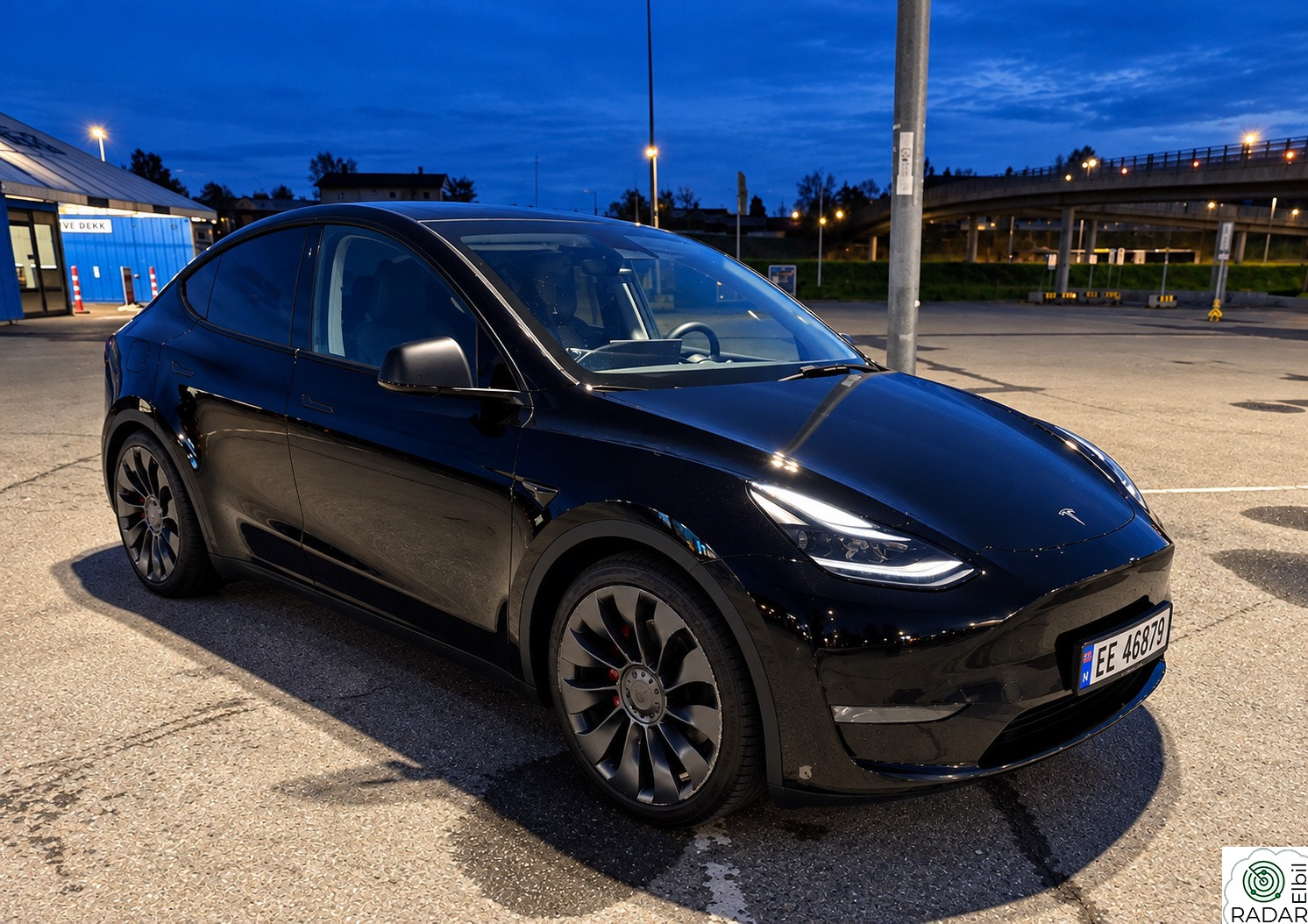 TESLA Model Y Performance AWD