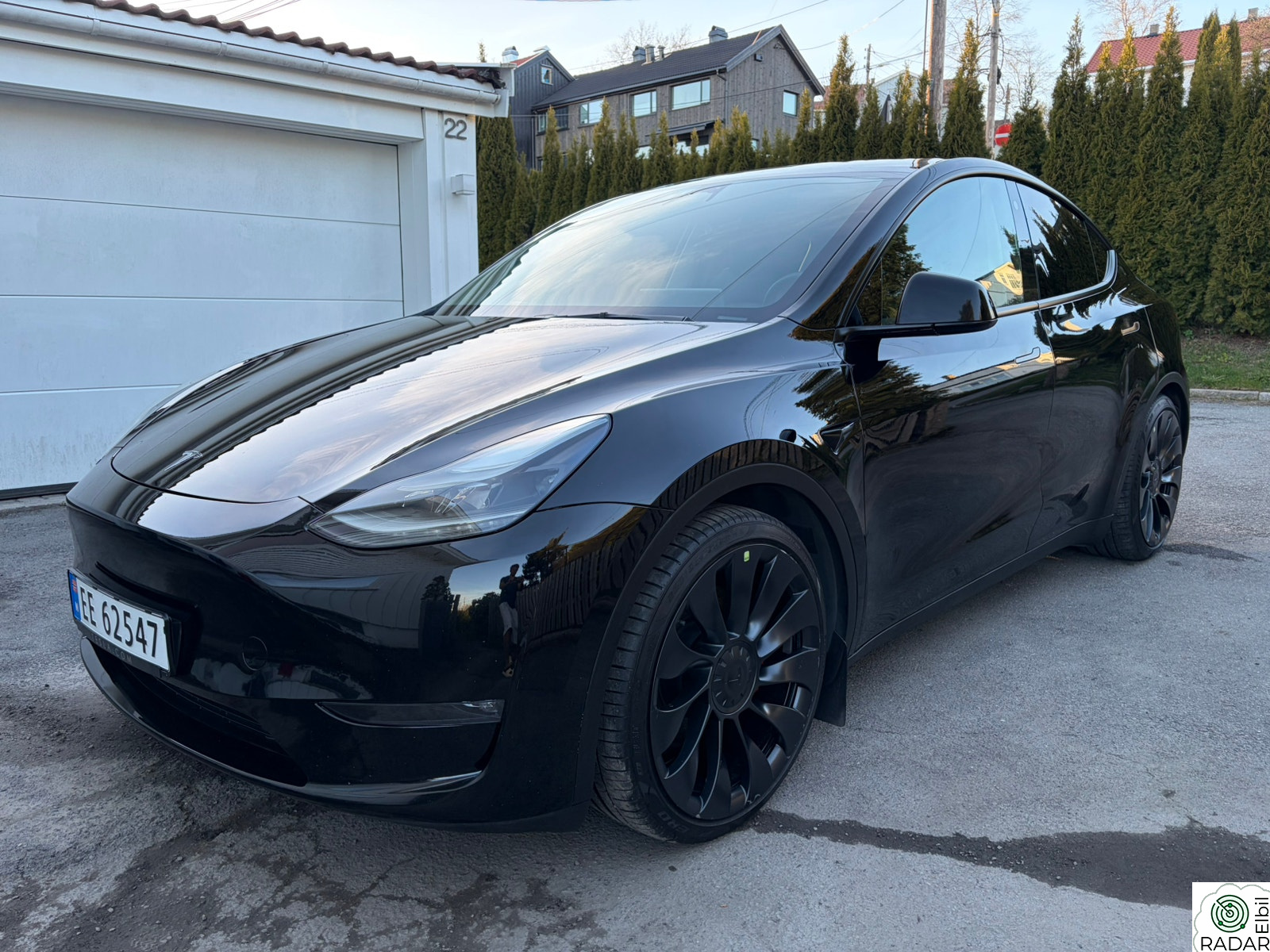 TESLA Model Y Performance/AWD/1 eier/Originale 21" sommer+vinterdekk