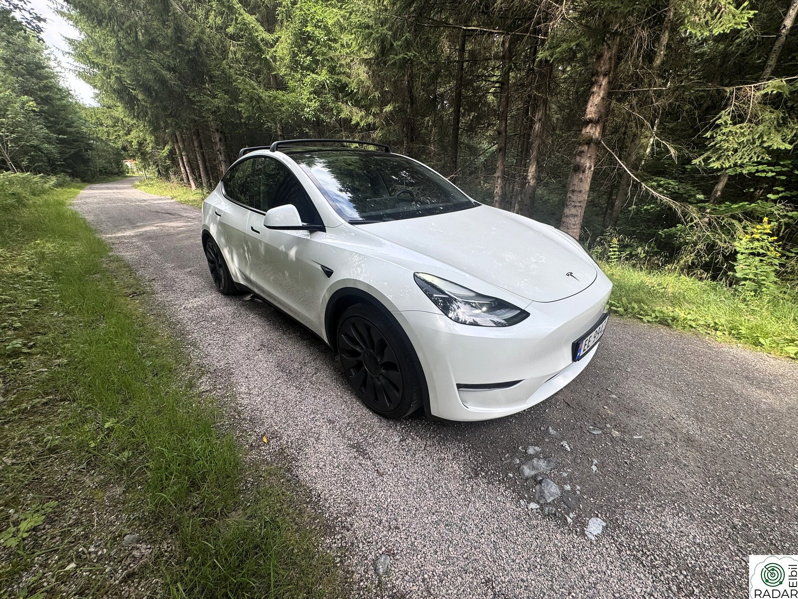 TESLA Model Y Performance AWD + FSD  + Mange originale tilbehør
