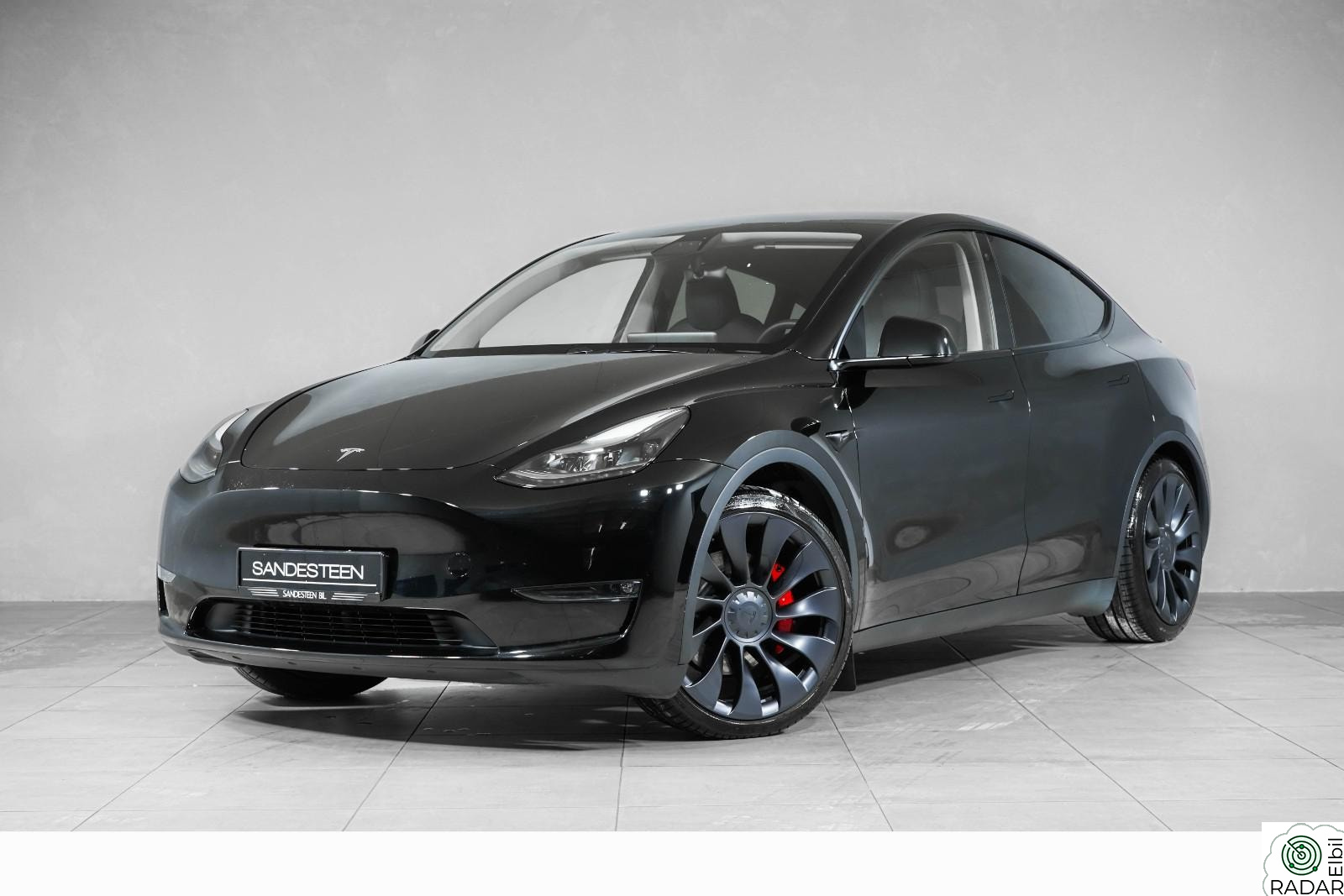 TESLA Model Y PERFORMANCE/SKINN/KAMERA/HENGERFESTE/PANO/AUTOPILOT