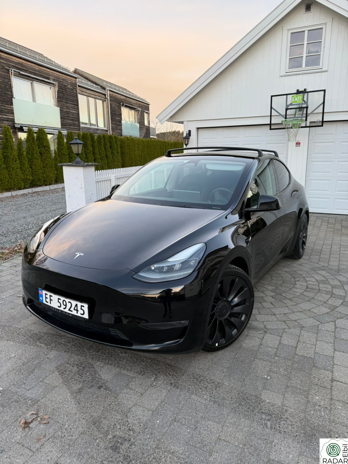TESLA Model Y Performance AWD