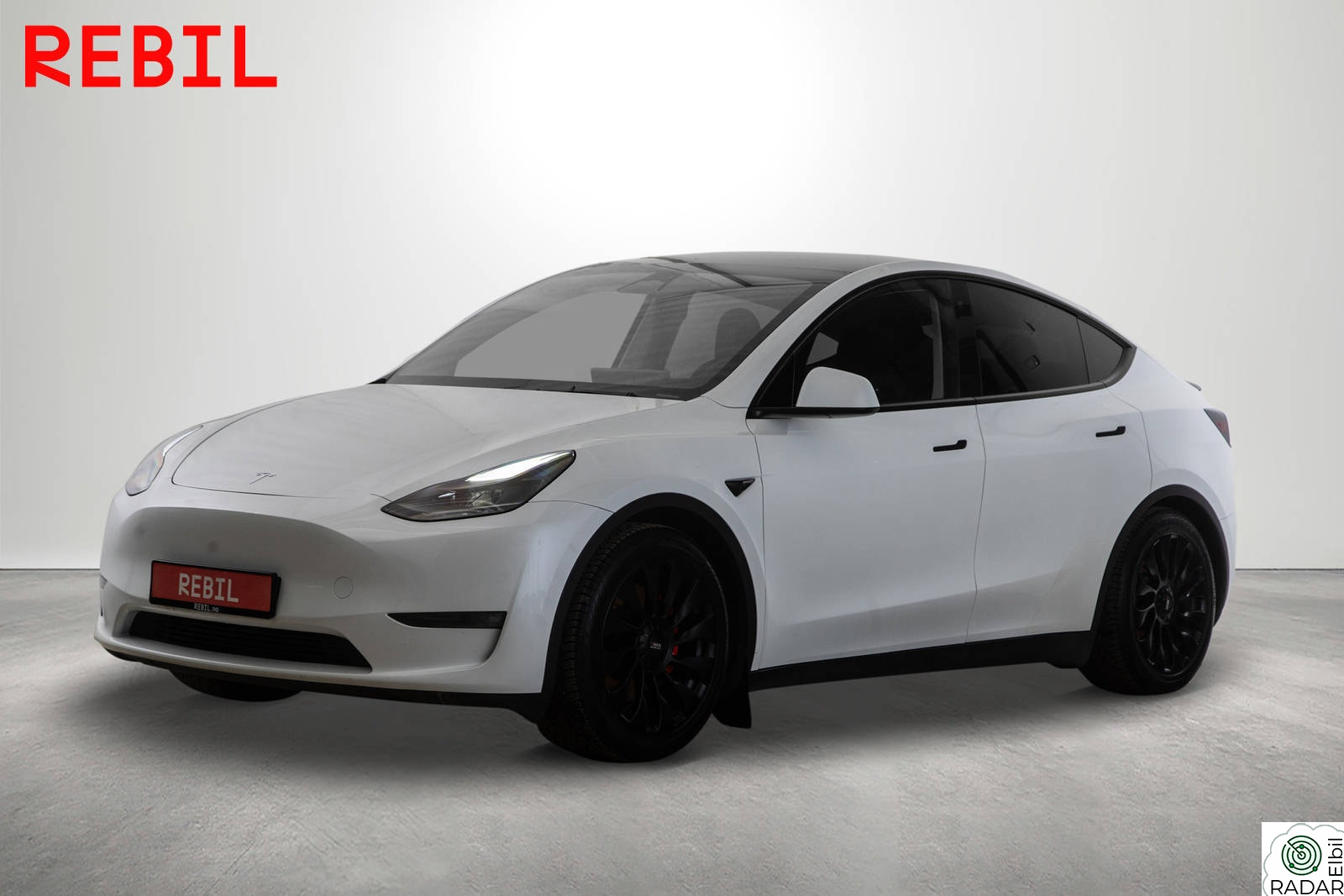TESLA Model Y 514km/Performance/Krok/AWD/Pano/2xUber/Ryzen/R.Kam