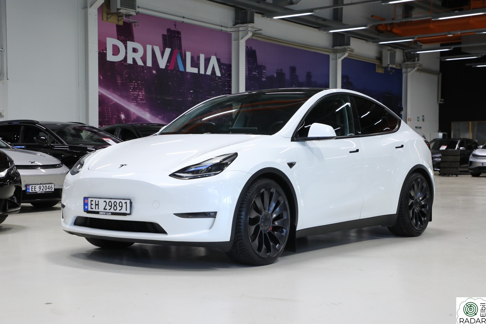 TESLA Model Y Performance AWD