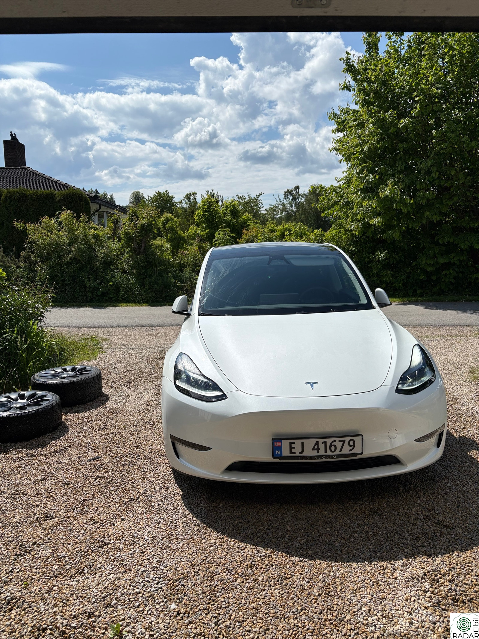 TESLA Model Y Performance AWD