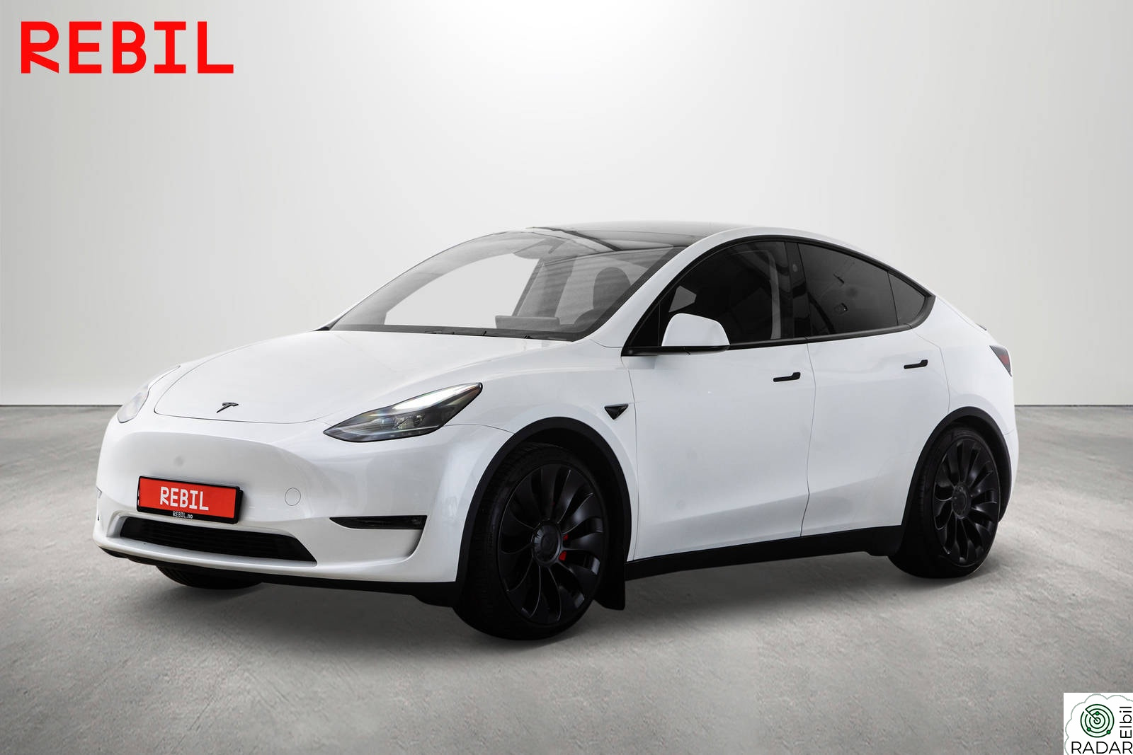 TESLA Model Y 514km/Performance/AWD/Krok/MCU3/AP/Navi/R.kamera/Pano/