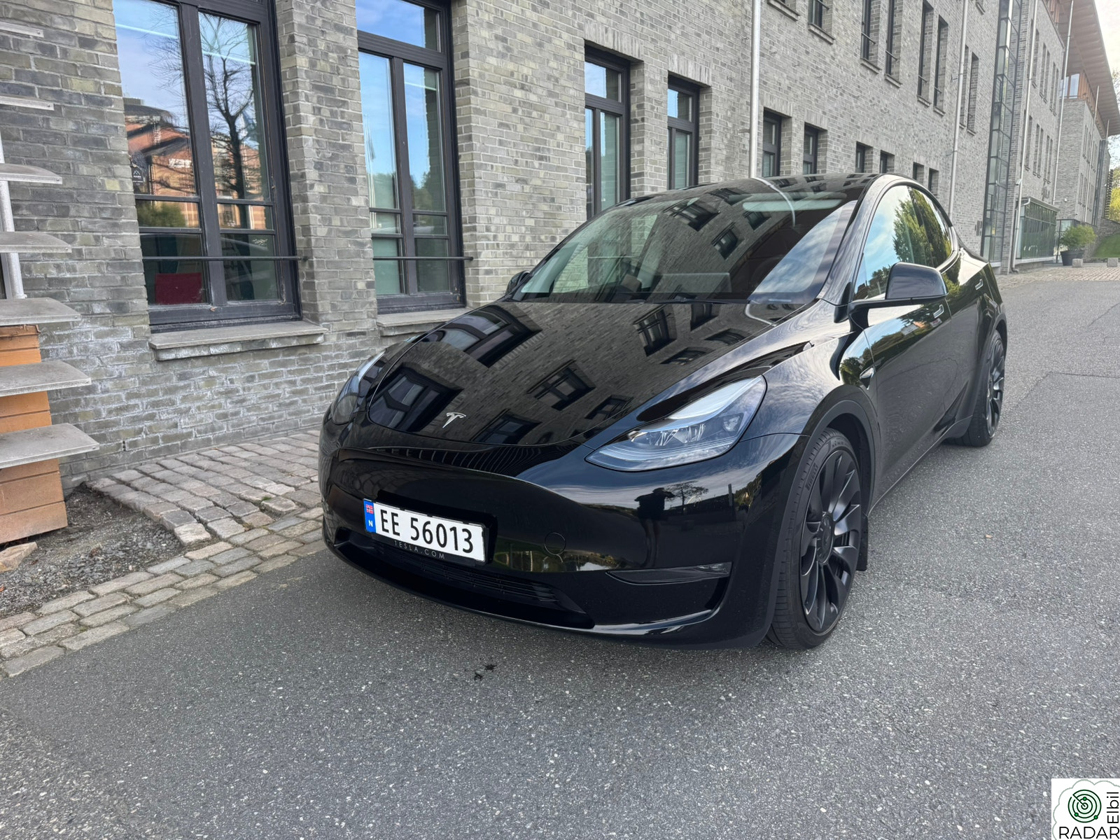 TESLA Model Y Performance