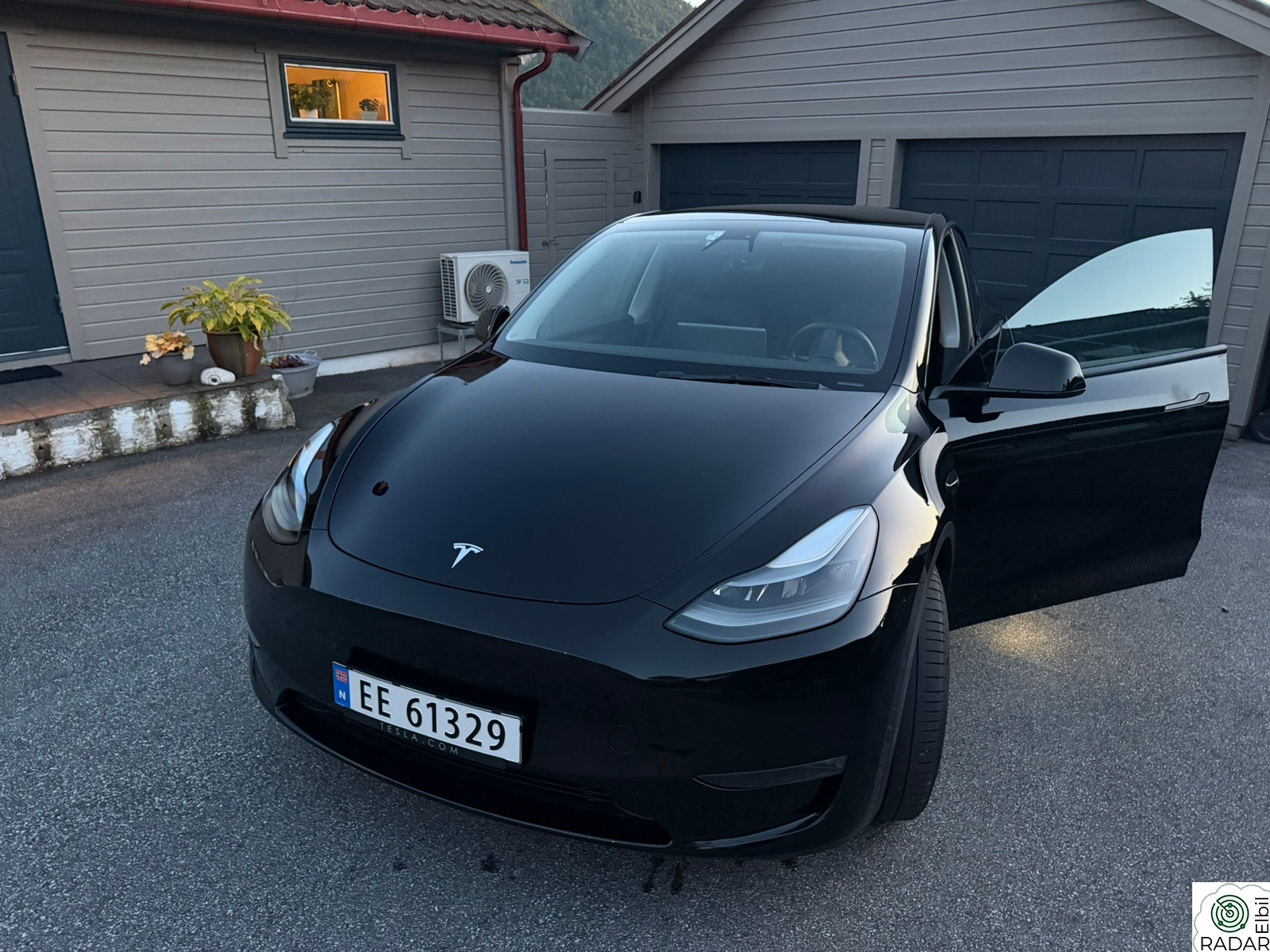 TESLA Model Y Performance AWD