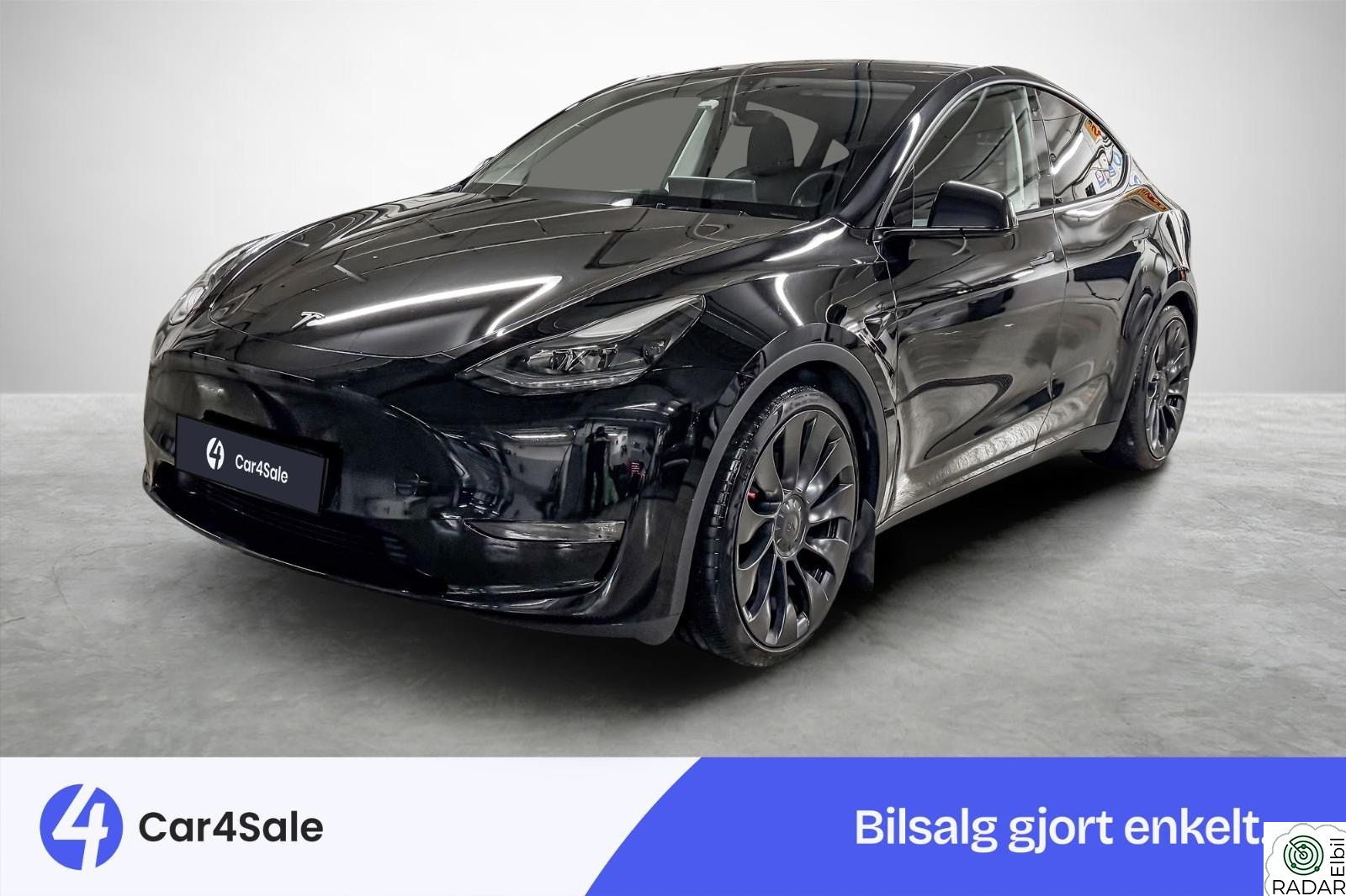 TESLA Model Y Performance AWD 514km / AP / Premium / Krok / 21" S+V++