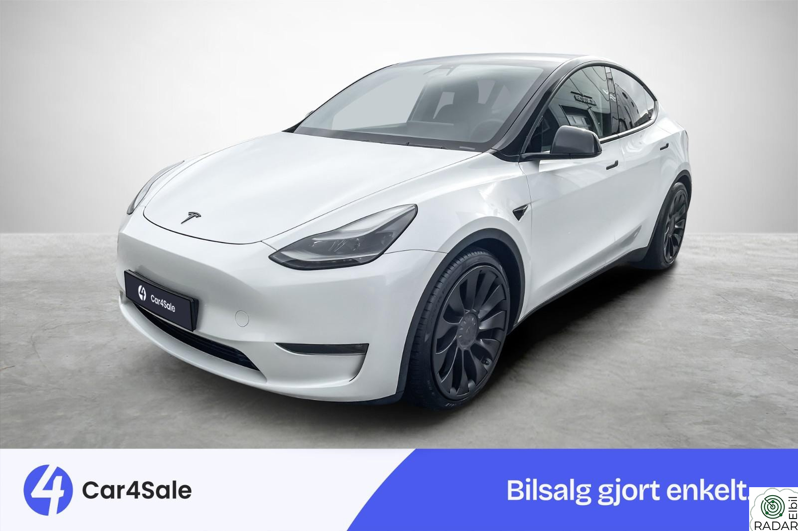 TESLA Model Y Performance AWD 514km / Premium / Krok / AP / V.Pumpe++