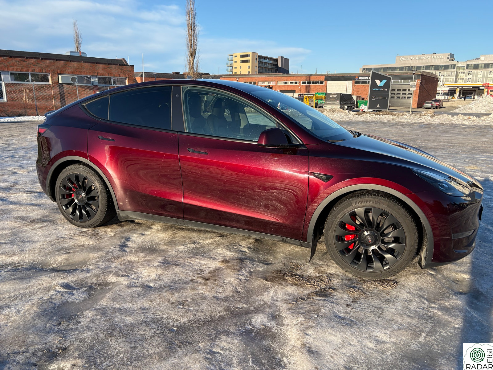 TESLA Model Y Performance AWD