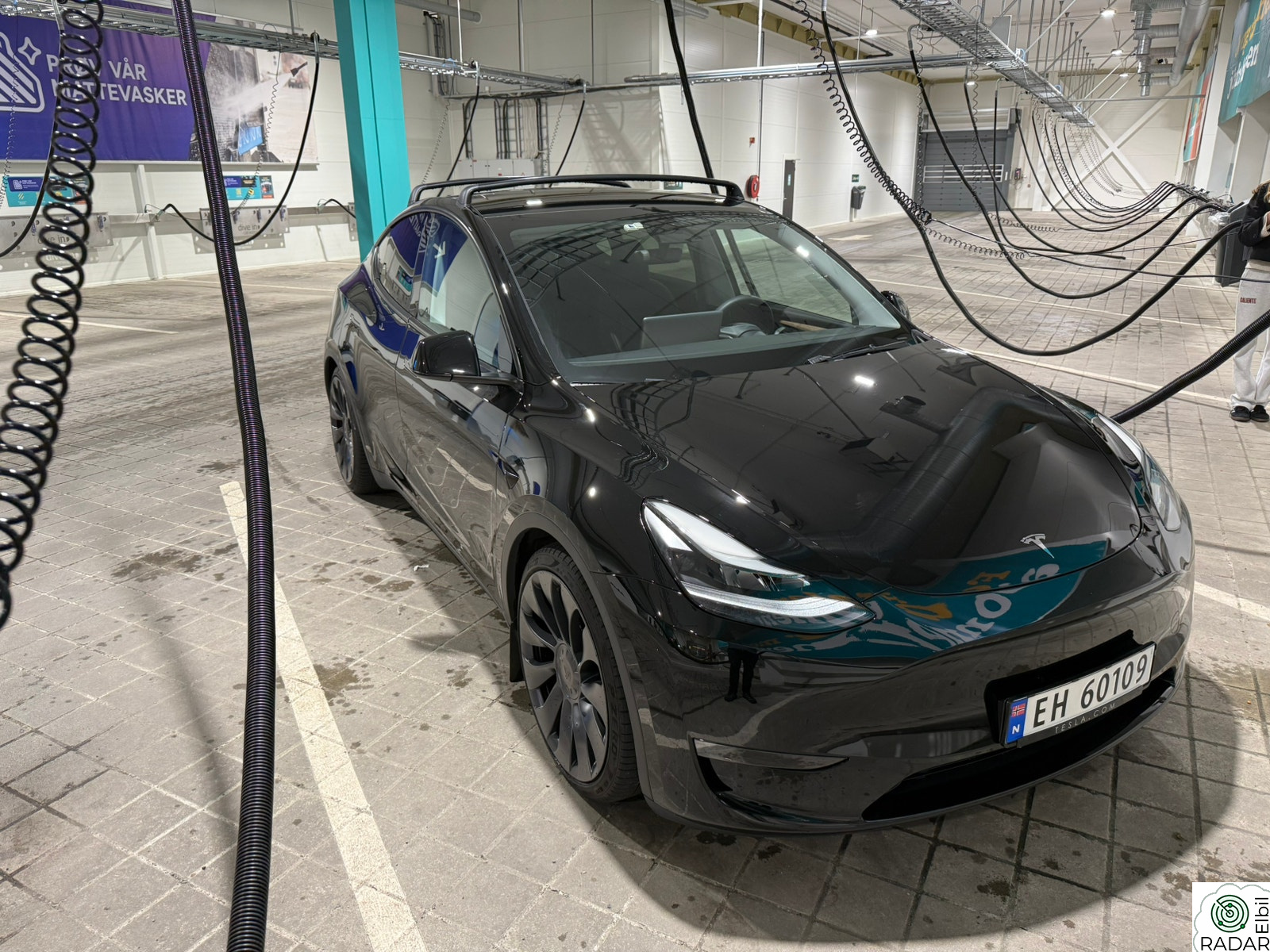 TESLA Model Y Performance AWD
