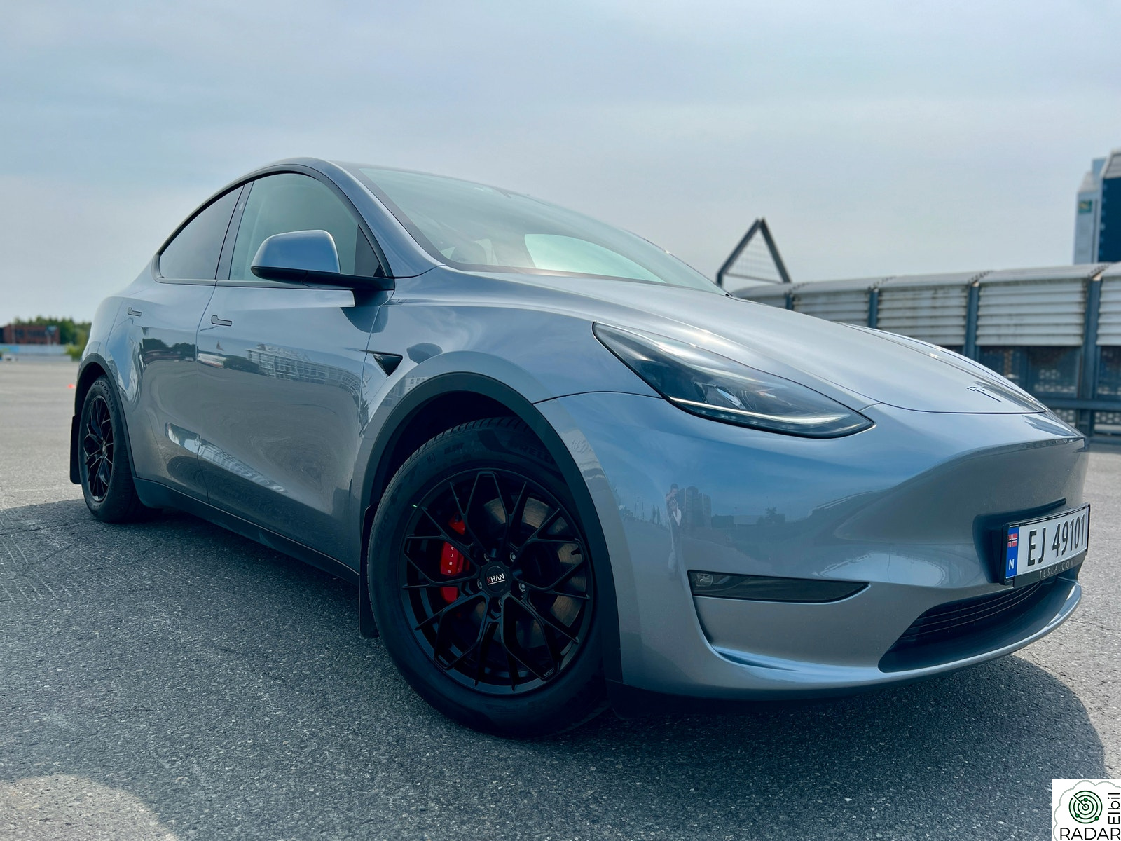 TESLA Model Y Performance AWD