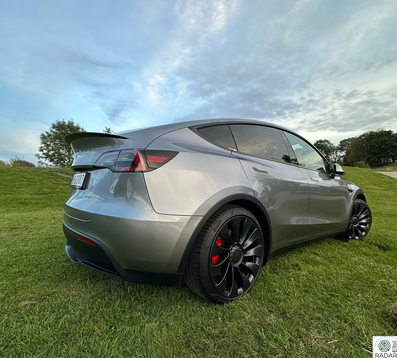 TESLA Model Y Performance AWD |21+21|Meget velholdt