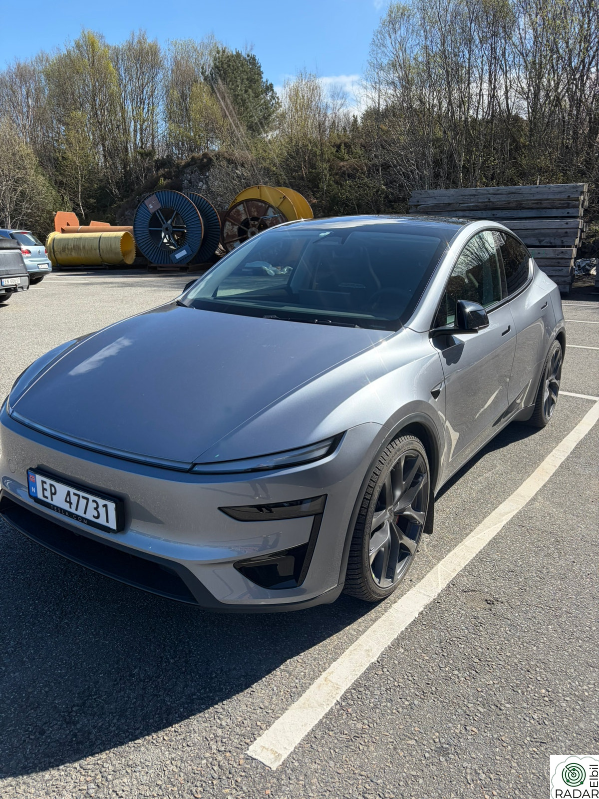 TESLA Model Y Performance AWD