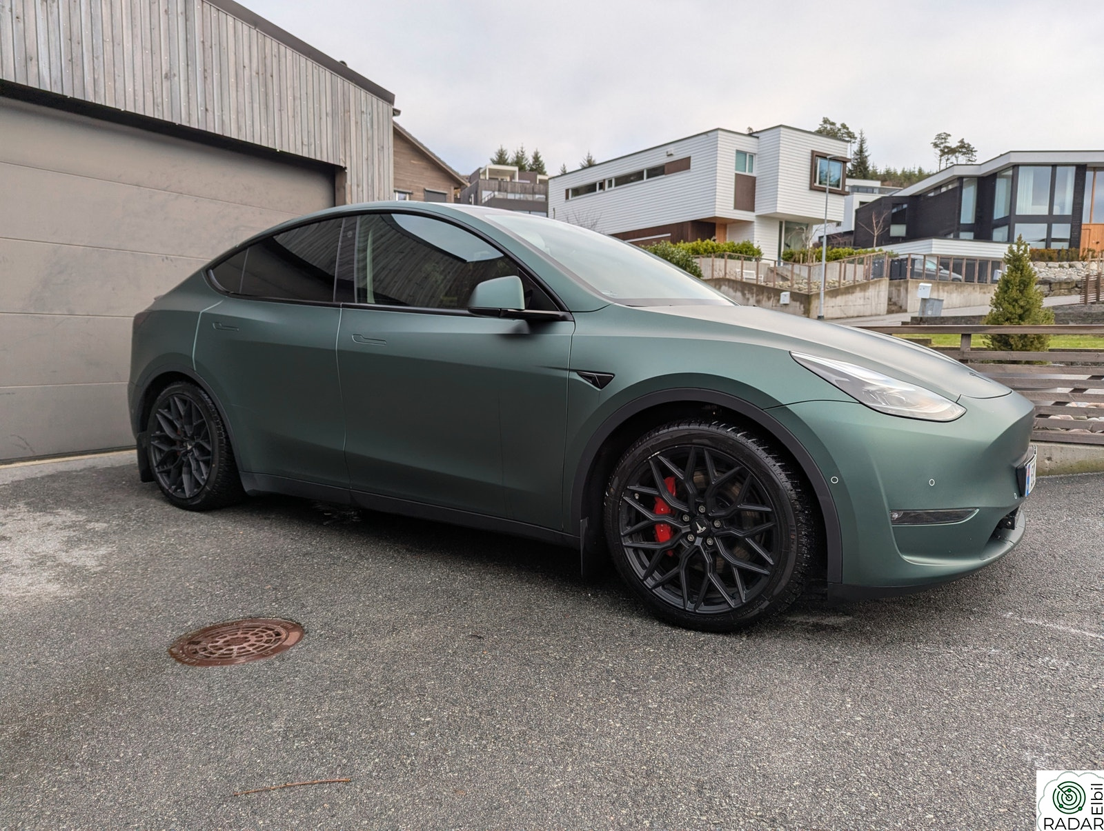 TESLA Model Y Performance AWD