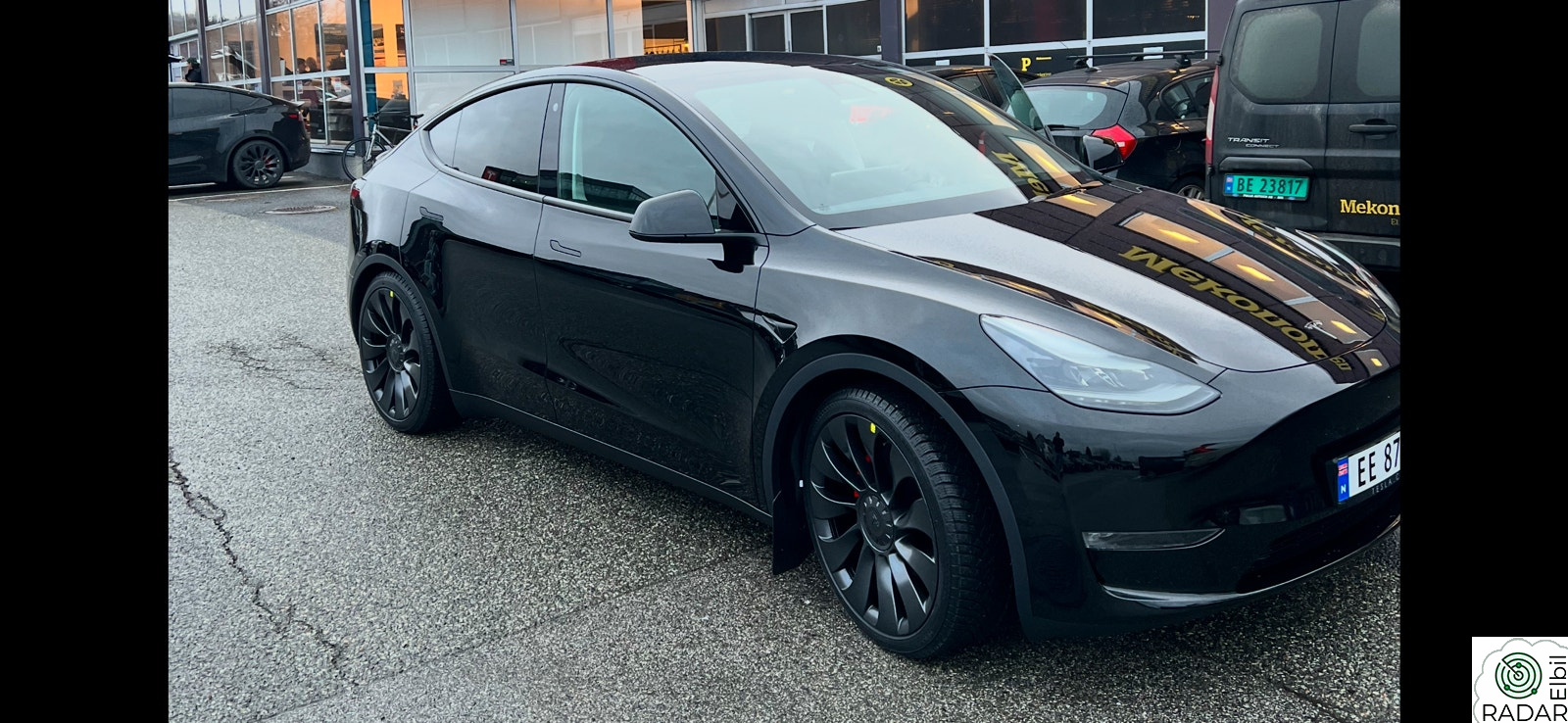 TESLA Model Y Performance AWD