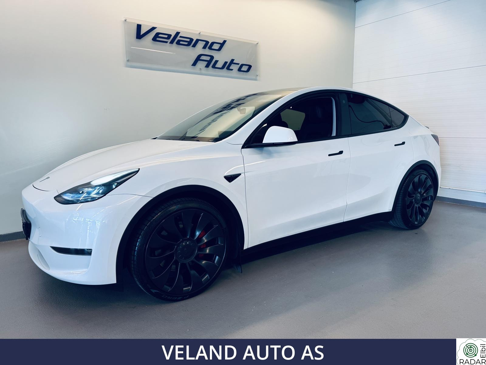 TESLA Model Y PERFORMANCE AWD BERLIN/8 x 21" ÜBERTURBINE