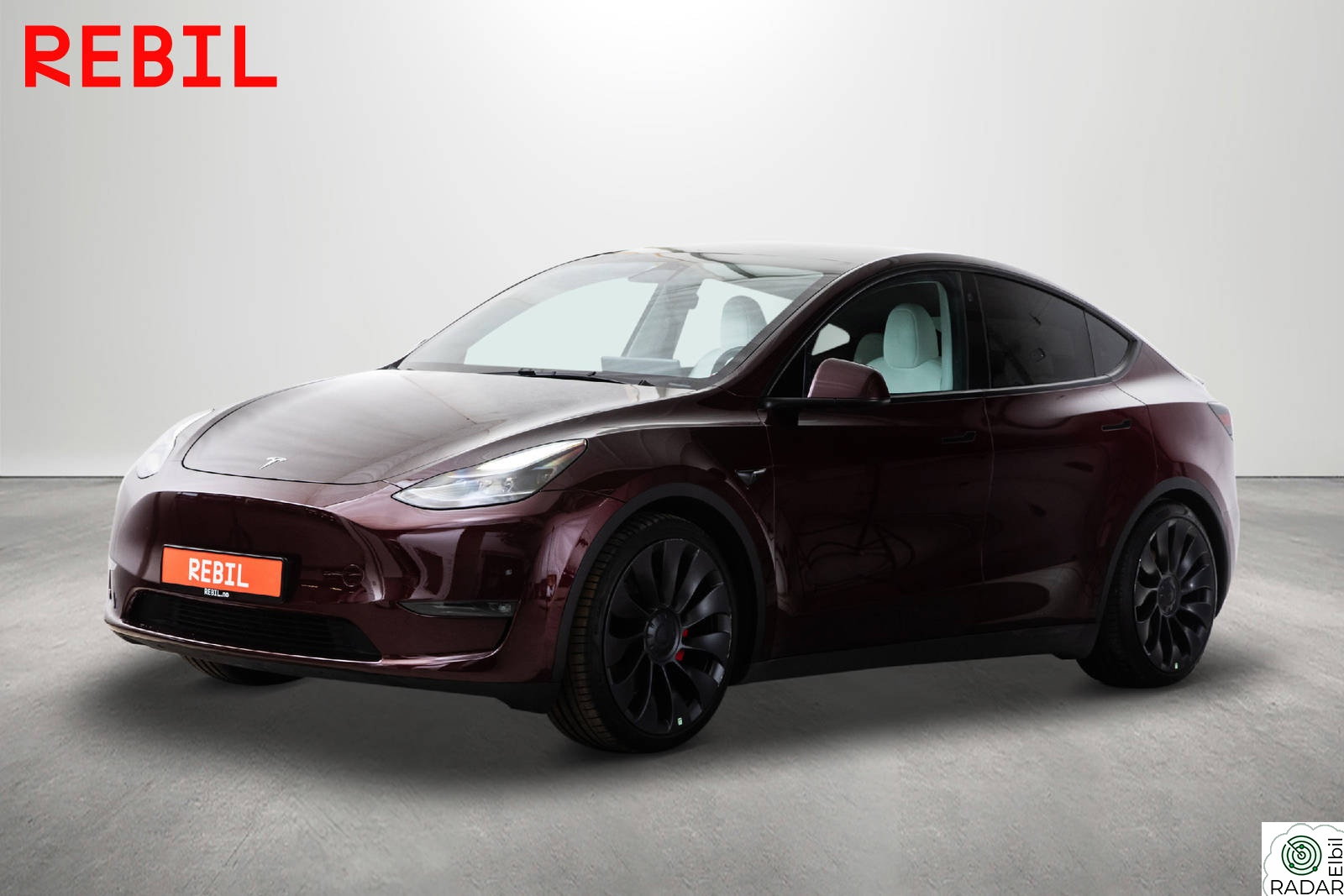 TESLA Model Y 514km/Performance/AWD/2xUber/Krok/MCU3/AP/Navi/R.kam/