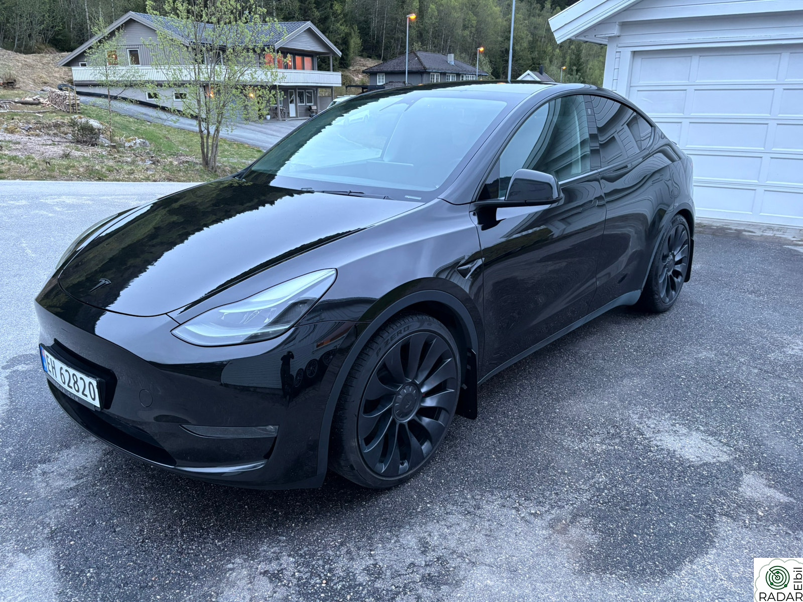 TESLA Model Y Performance AWD