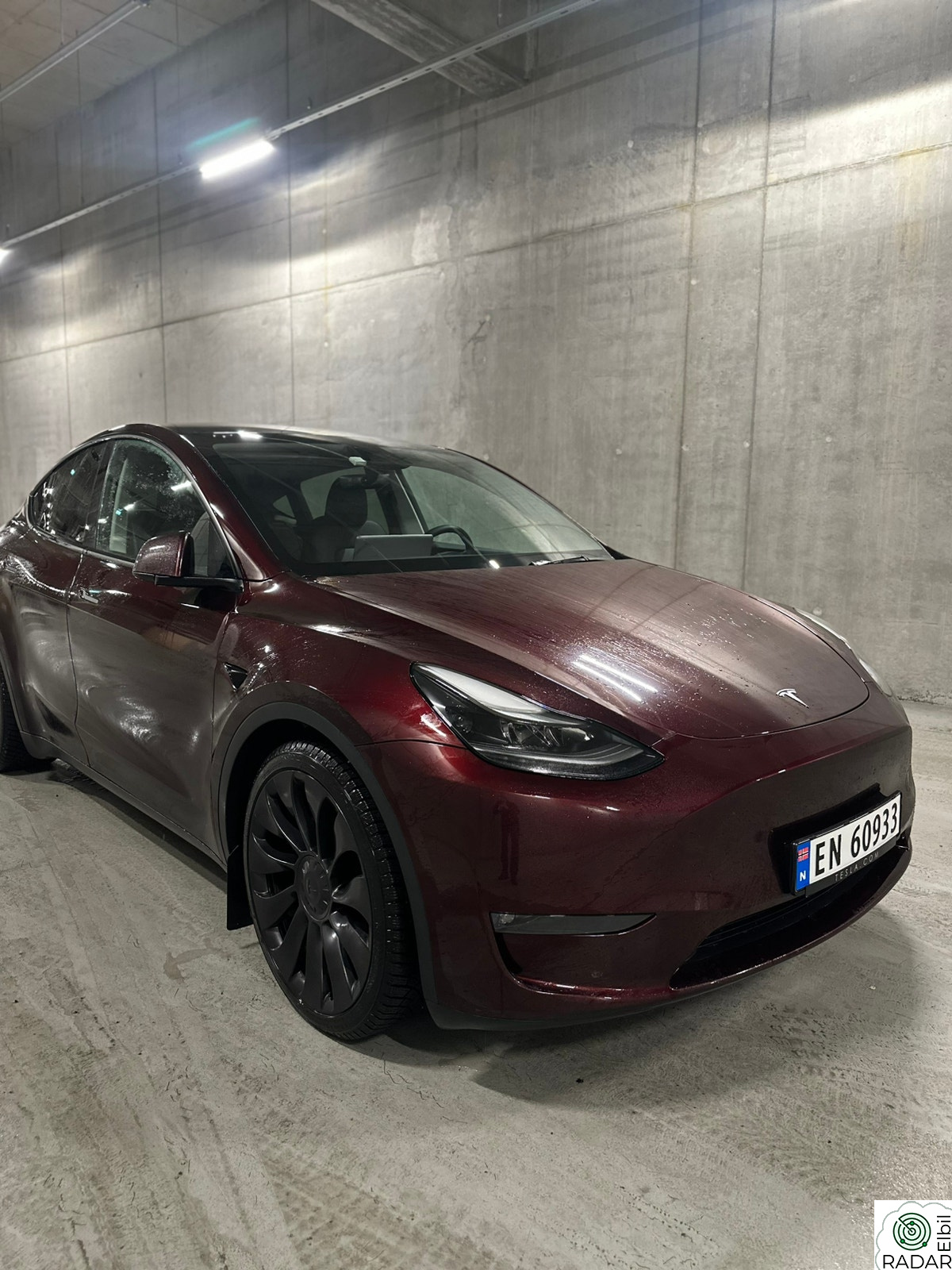 TESLA Model Y Performance AWD