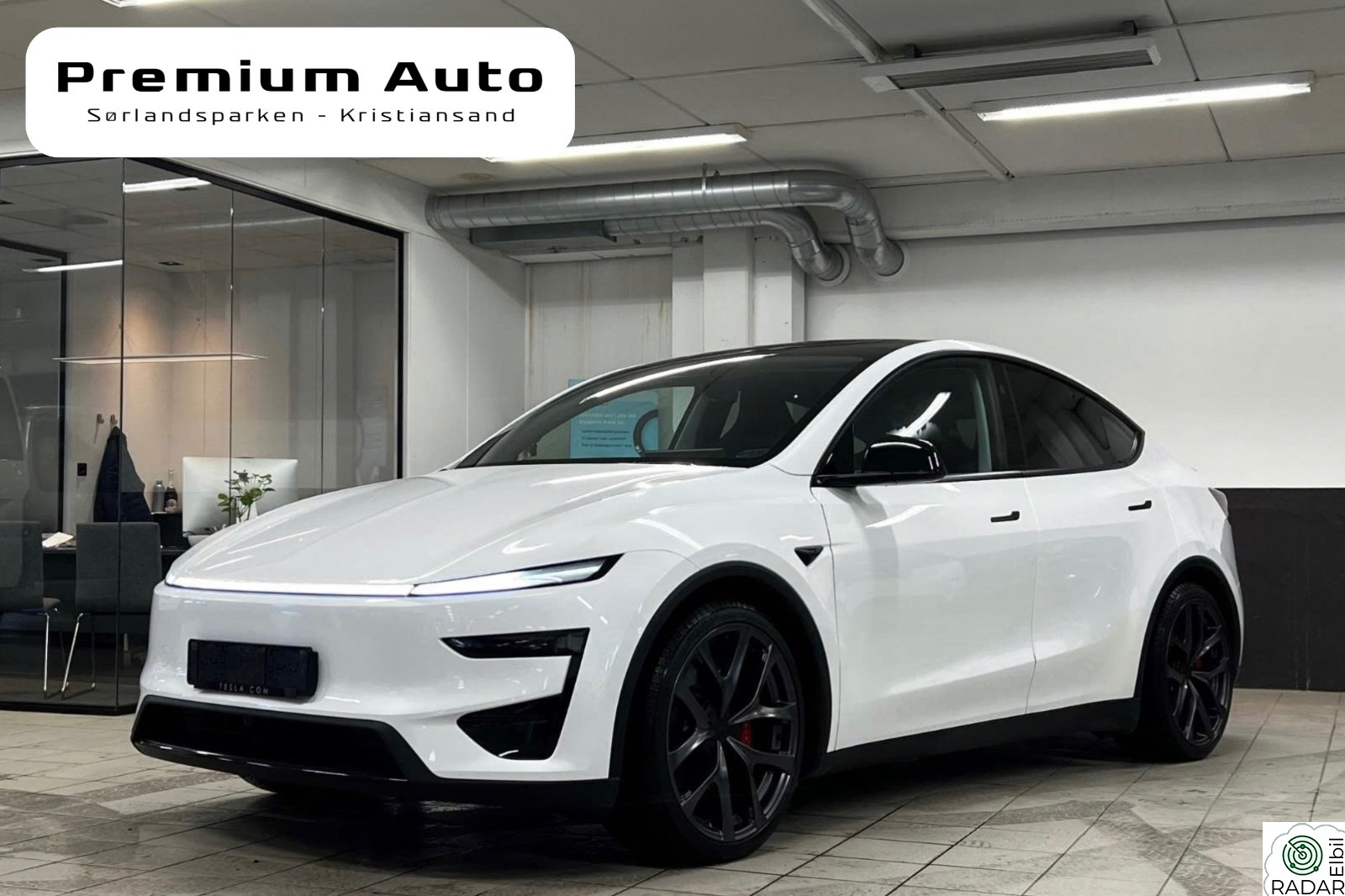 TESLA Model Y Performance AWD/21"/JUNIPER/PANO/MATRIX