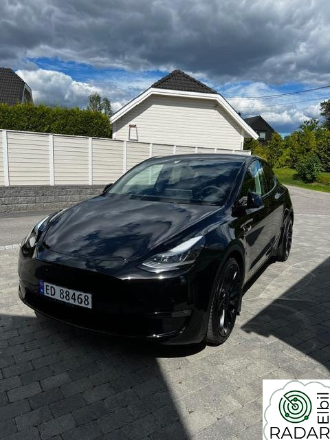 TESLA Model Y Performance AWD