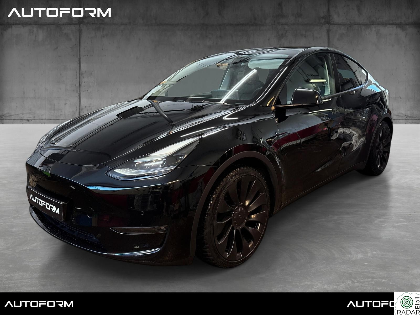 TESLA Model Y Performance, 21" hjul, Krok