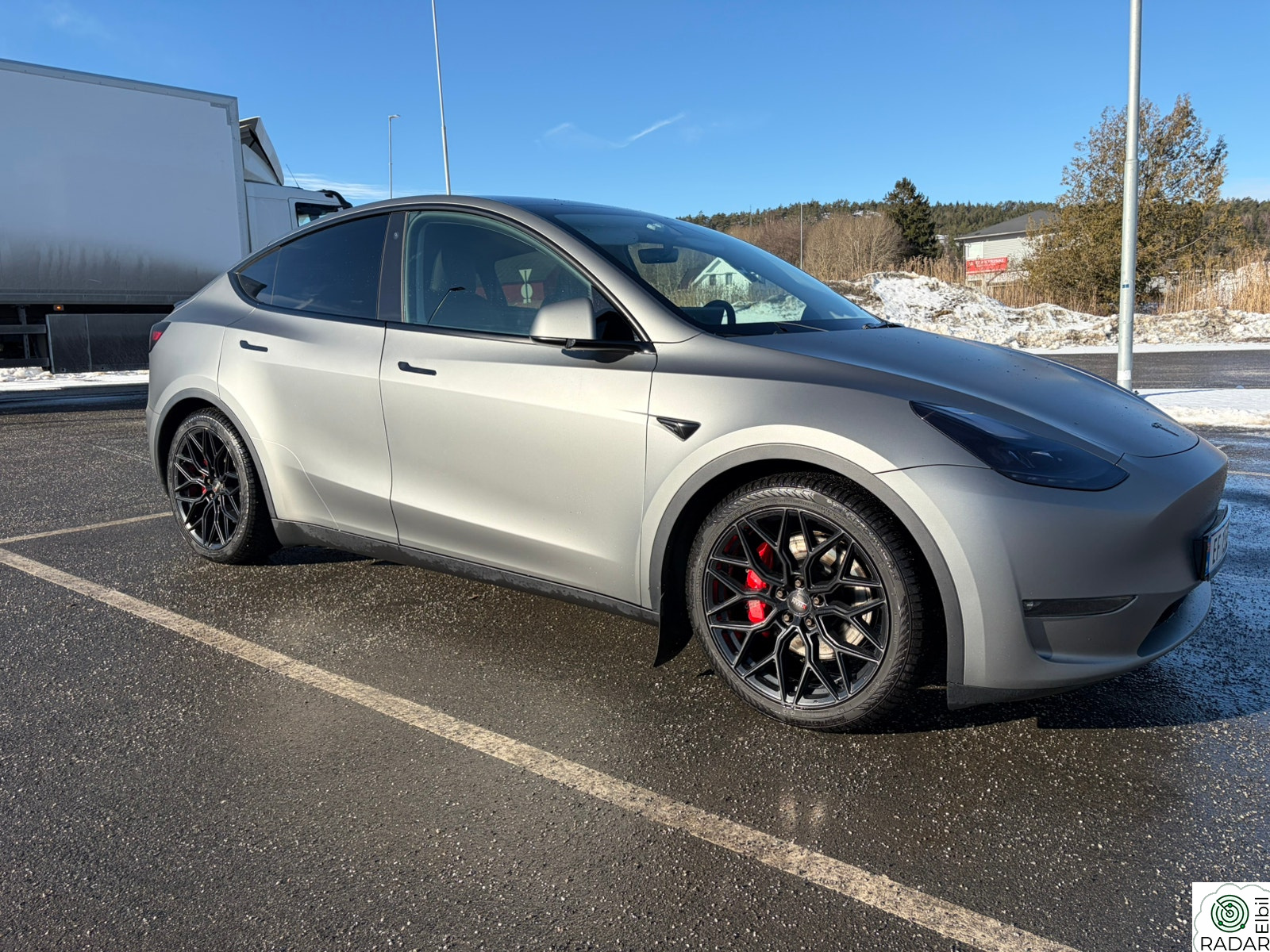 TESLA Model Y Performance AWD / velholdt / en eier / helfoliert
